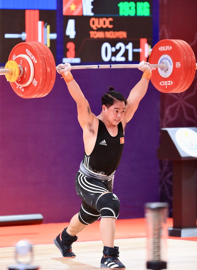 Nguyễn Quốc Toàn giành HCV và phá 3 kỷ lục SEA Games. Ảnh: Đức Cường Nguyễn Quốc Toàn giành HCV và phá 3 kỷ lục SEA Games. Ảnh: Đức Cường