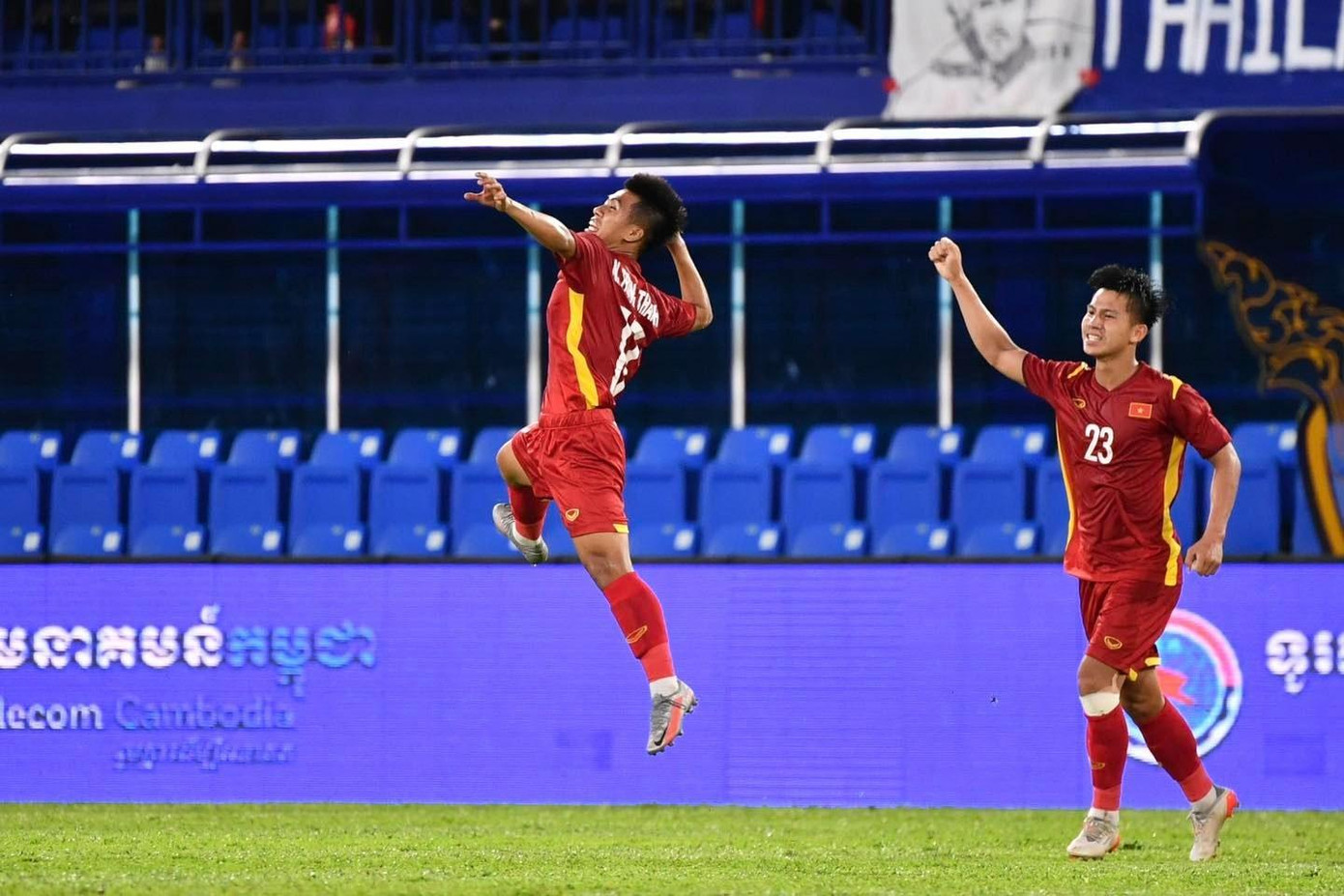 Đánh bại U23 Thái Lan 1-0, U23 Việt Nam đứng đầu bảng C, vào bán kết gặp Đông Timor ảnh 6
