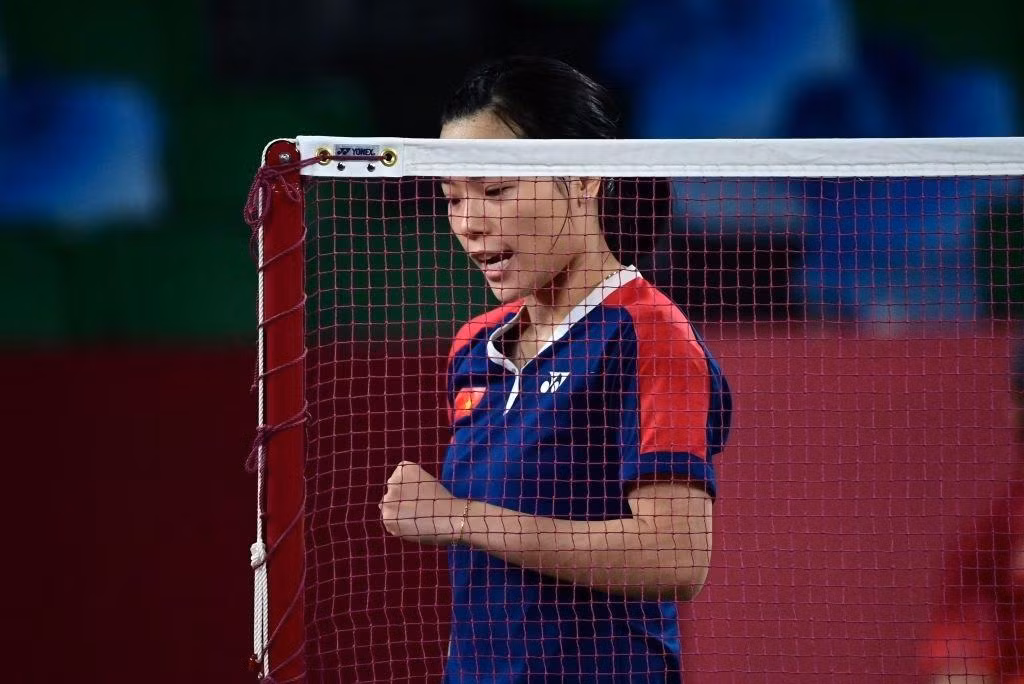 Ở bảng P, Thùy Linh có được 2 chiến thắng. Nhưng cô không thể có vé đi tiếp do tay vợt số 1 thế giới trong bảng đấu là Đới Tư Dĩnh (Đài Bắc Trung Hoa) thắng đến 3 trận trong bảng đấu.