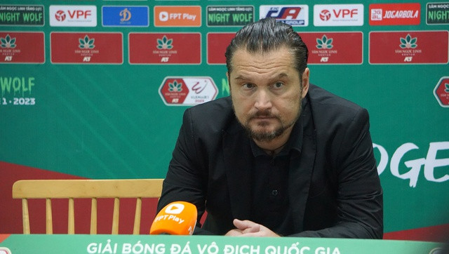 HLV Popov - ảnh: Thanh Niên.