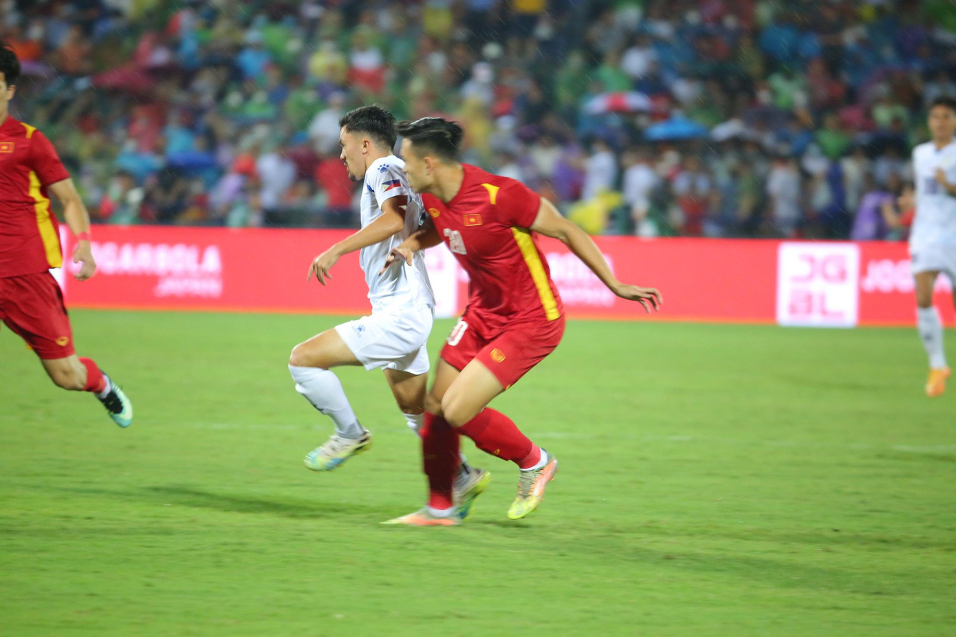 U23 Việt Nam chưa thể lấy ngôi đầu bảng sau trận hoà U23 Philippines ảnh 29