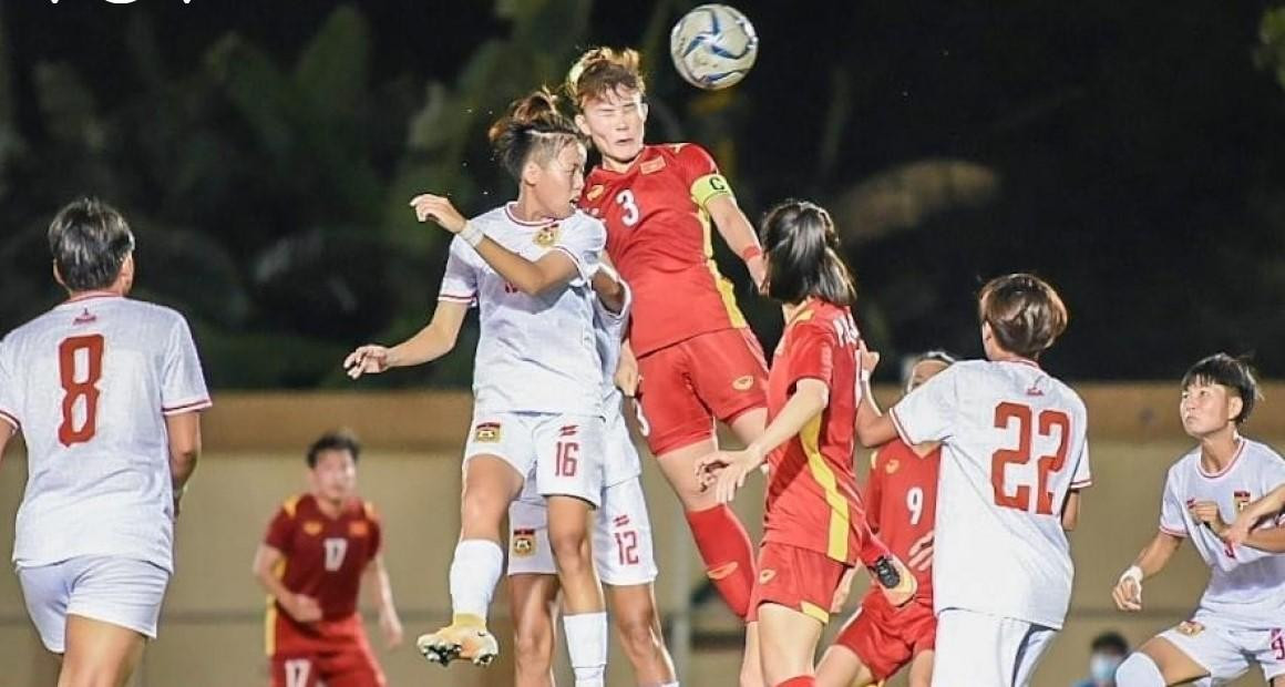 Các cô gái Việt Nam có chiến thắng đậm trước đội tuyển nữ Lào. Ảnh VOV