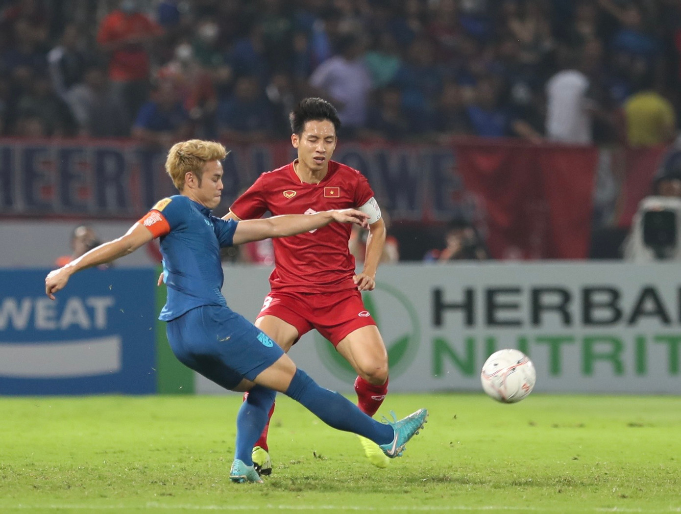 AFF Cup 2022: Thắng Việt Nam 1-0 chung kết lượt về, Thái Lan bảo vệ thành công ngôi vương ảnh 42
