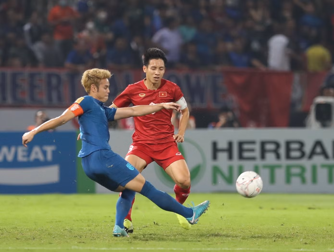 AFF Cup 2022: Thắng Việt Nam 1-0 chung kết lượt về, Thái Lan bảo vệ thành công ngôi vương ảnh 42