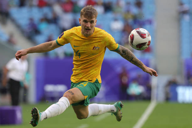 Bất phân thắng bại, Uzbekistan dắt tay Australia vào vòng trong ảnh 3