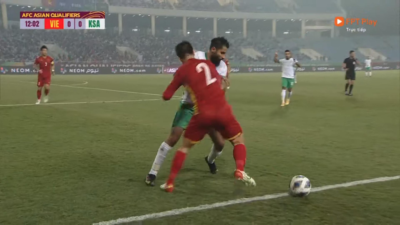 Trực tiếp Việt Nam vs Saudi Arabia 0-1: Chủ nhà thua với cách biệt tối thiểu ảnh 18 Trực tiếp Việt Nam vs Saudi Arabia 0-1: Chủ nhà thua với cách biệt tối thiểu ảnh 18