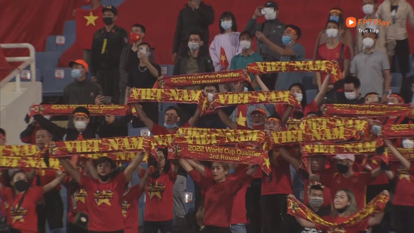 Trực tiếp Việt Nam vs Saudi Arabia 0-1: Chủ nhà thua với cách biệt tối thiểu ảnh 12 Trực tiếp Việt Nam vs Saudi Arabia 0-1: Chủ nhà thua với cách biệt tối thiểu ảnh 12