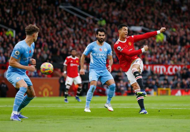 MU vs Man City 0-2: Hàng công chật vật, hàng thủ ‘tặng quà’ cho đối thủ ảnh 16