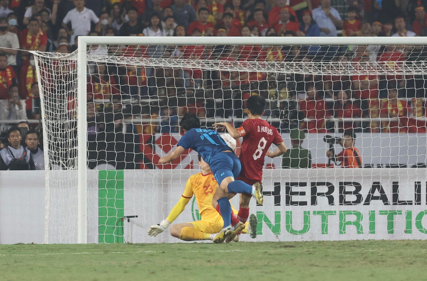 Để Thái Lan cầm hoà 2-2 trên sân nhà, tuyển Việt Nam đối mặt thách thức ở trận chung kết lượt về ảnh 54