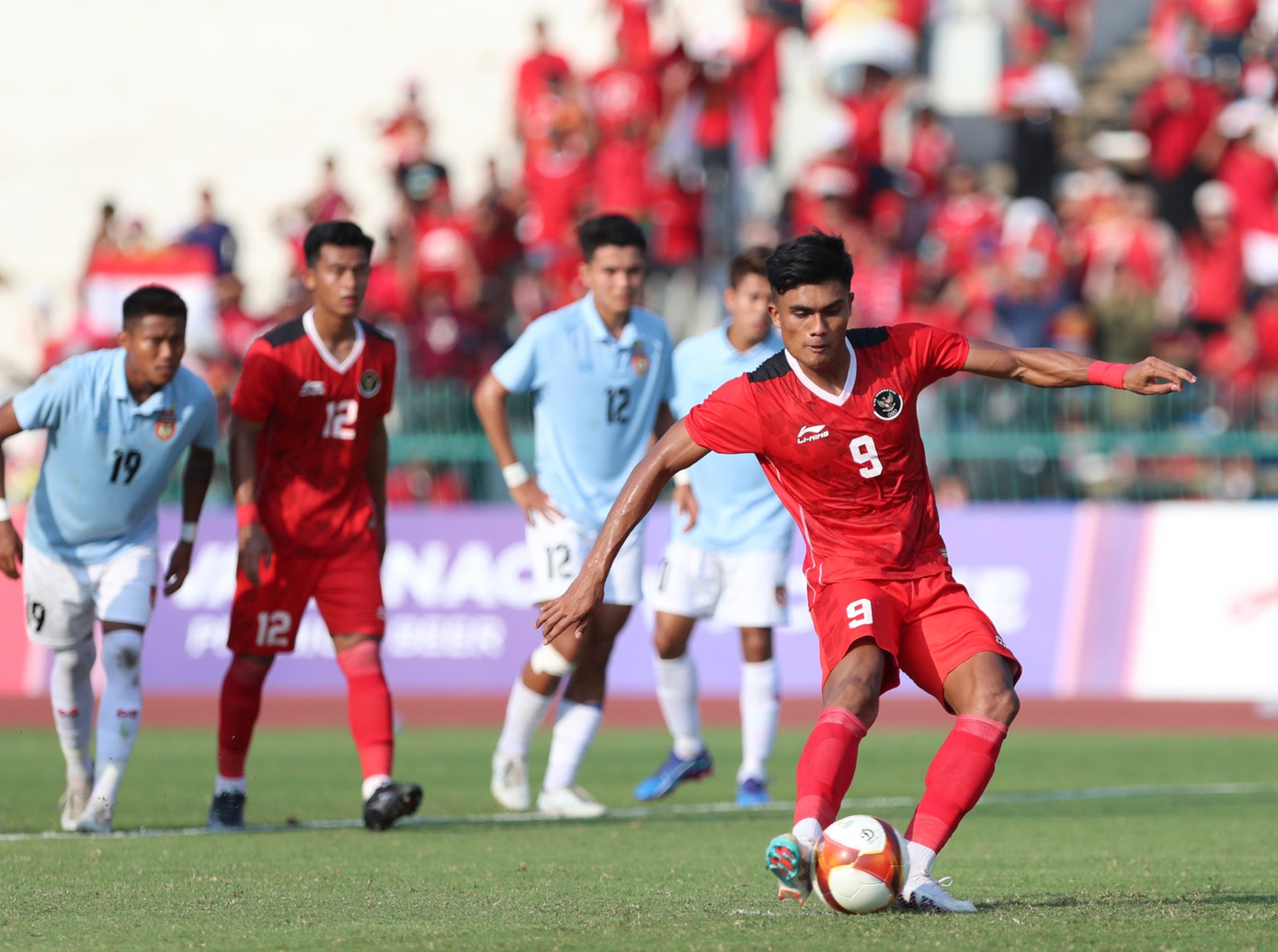 Không cần tung hết sức, U22 Indonesia vẫn đè bẹp U22 Myanmar 5-0 ảnh 12 Không cần tung hết sức, U22 Indonesia vẫn đè bẹp U22 Myanmar 5-0 ảnh 12