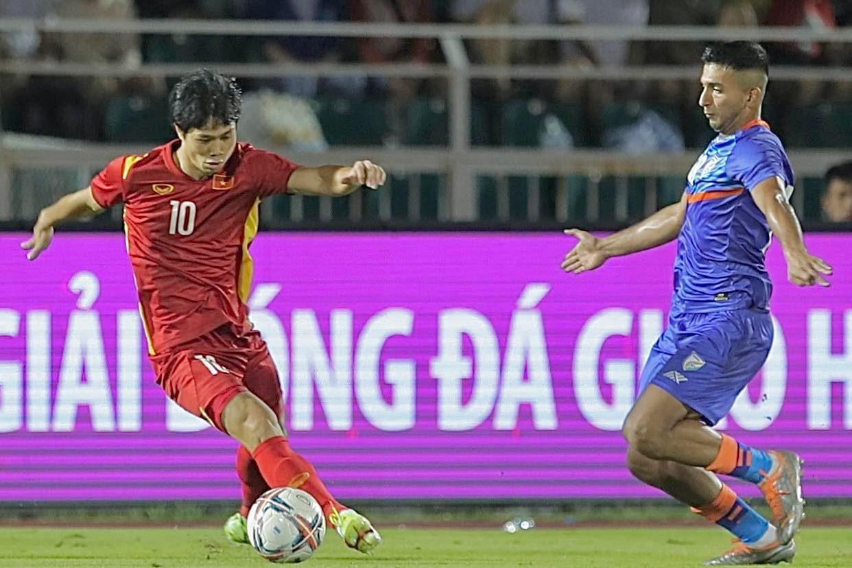 Đánh bại Ấn Độ 3-0, đội tuyển Việt Nam đăng quang cúp Tam hùng ảnh 10 Đánh bại Ấn Độ 3-0, đội tuyển Việt Nam đăng quang cúp Tam hùng ảnh 10