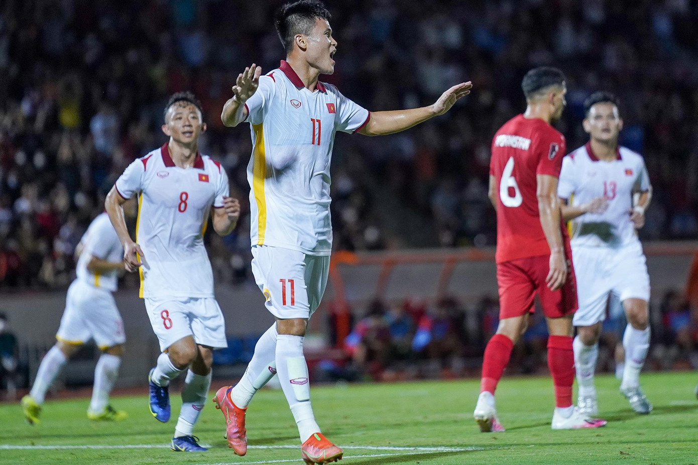 Tuấn Hải lập cú đúp, đội tuyển Việt Nam đánh bại Afghanistan trong trận đấu nhiều thử nghiệm ảnh 21 Tuấn Hải lập cú đúp, đội tuyển Việt Nam đánh bại Afghanistan trong trận đấu nhiều thử nghiệm ảnh 21