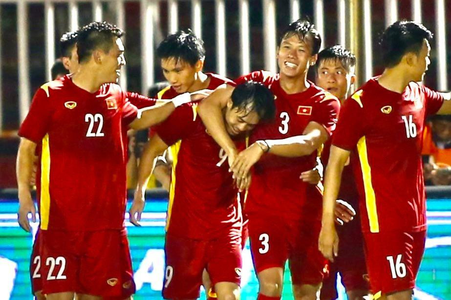 Đánh bại Ấn Độ 3-0, đội tuyển Việt Nam đăng quang cúp Tam hùng ảnh 18 Đánh bại Ấn Độ 3-0, đội tuyển Việt Nam đăng quang cúp Tam hùng ảnh 18
