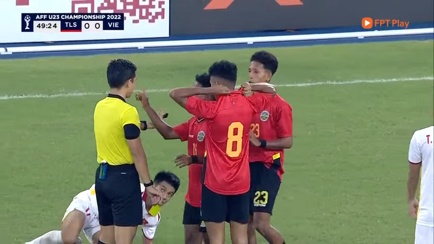 Kết thúc có hậu cho U23 Việt Nam: Khổ chiến vượt ải Timor Leste trên chấm 11m ảnh 11 Kết thúc có hậu cho U23 Việt Nam: Khổ chiến vượt ải Timor Leste trên chấm 11m ảnh 11