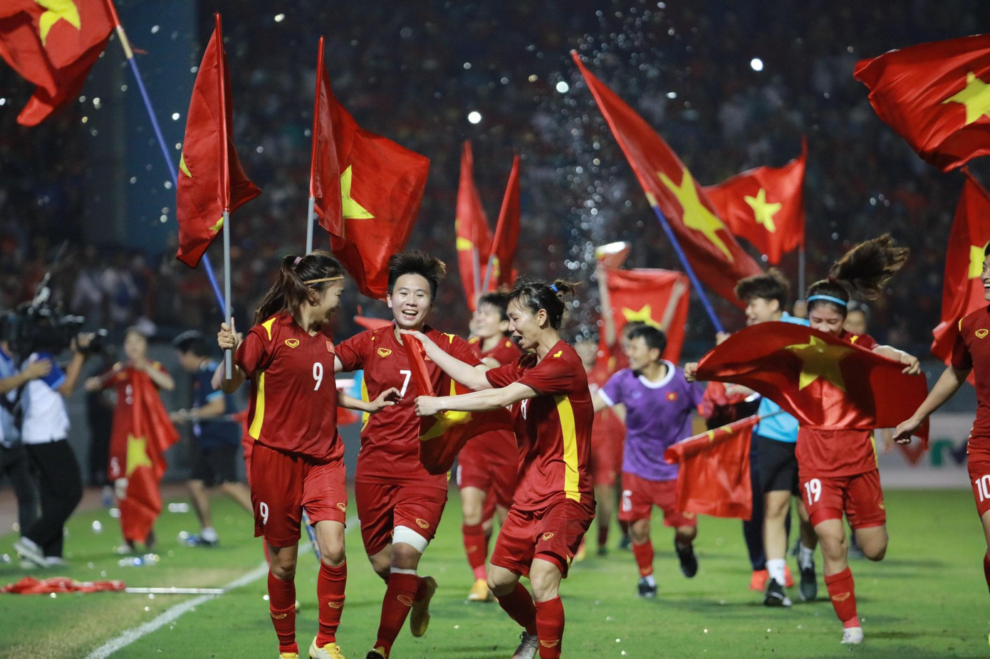 Đánh bại Thái Lan, đội tuyển nữ Việt Nam lần thứ 7 lên ngôi vô địch SEA Games ảnh 53