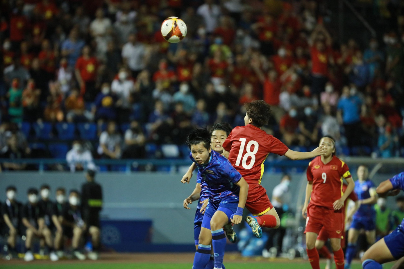 Đánh bại Thái Lan, đội tuyển nữ Việt Nam lần thứ 7 lên ngôi vô địch SEA Games ảnh 17