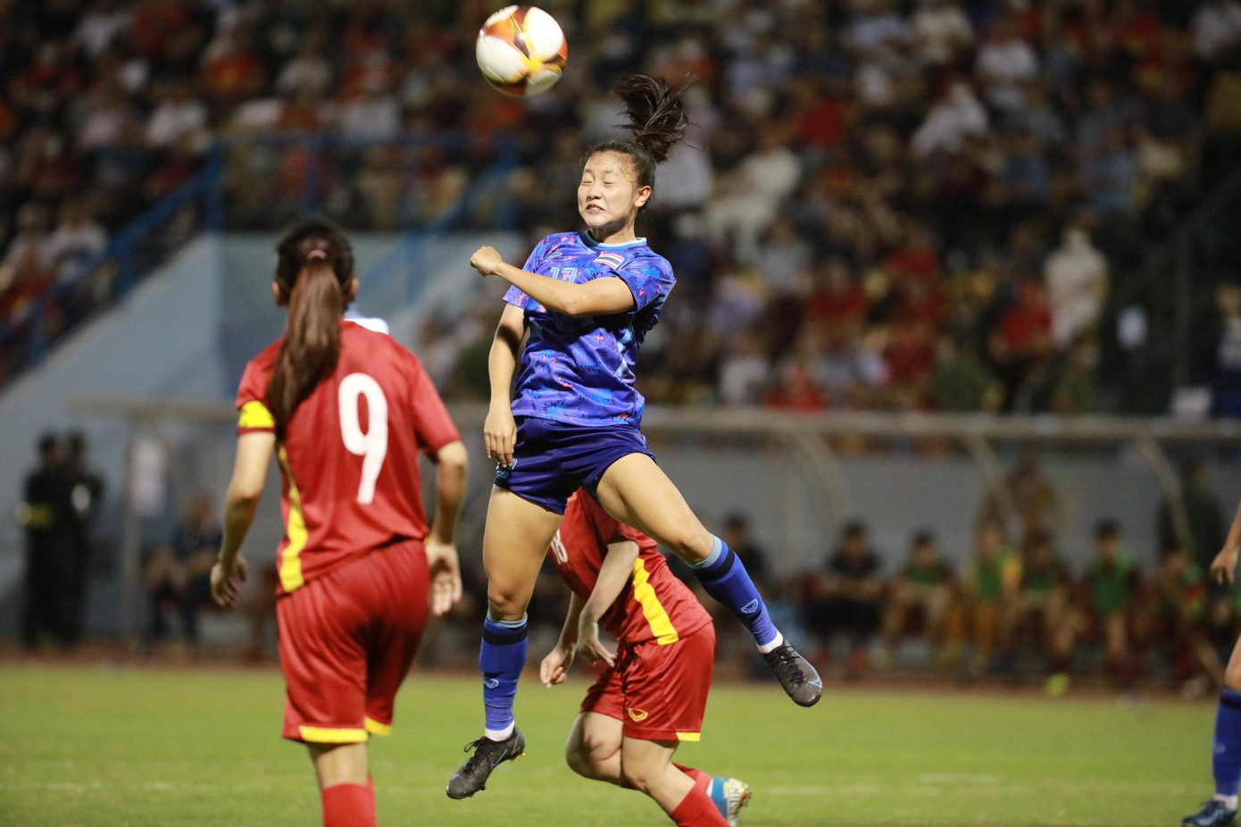 Đánh bại Thái Lan, đội tuyển nữ Việt Nam lần thứ 7 lên ngôi vô địch SEA Games ảnh 30