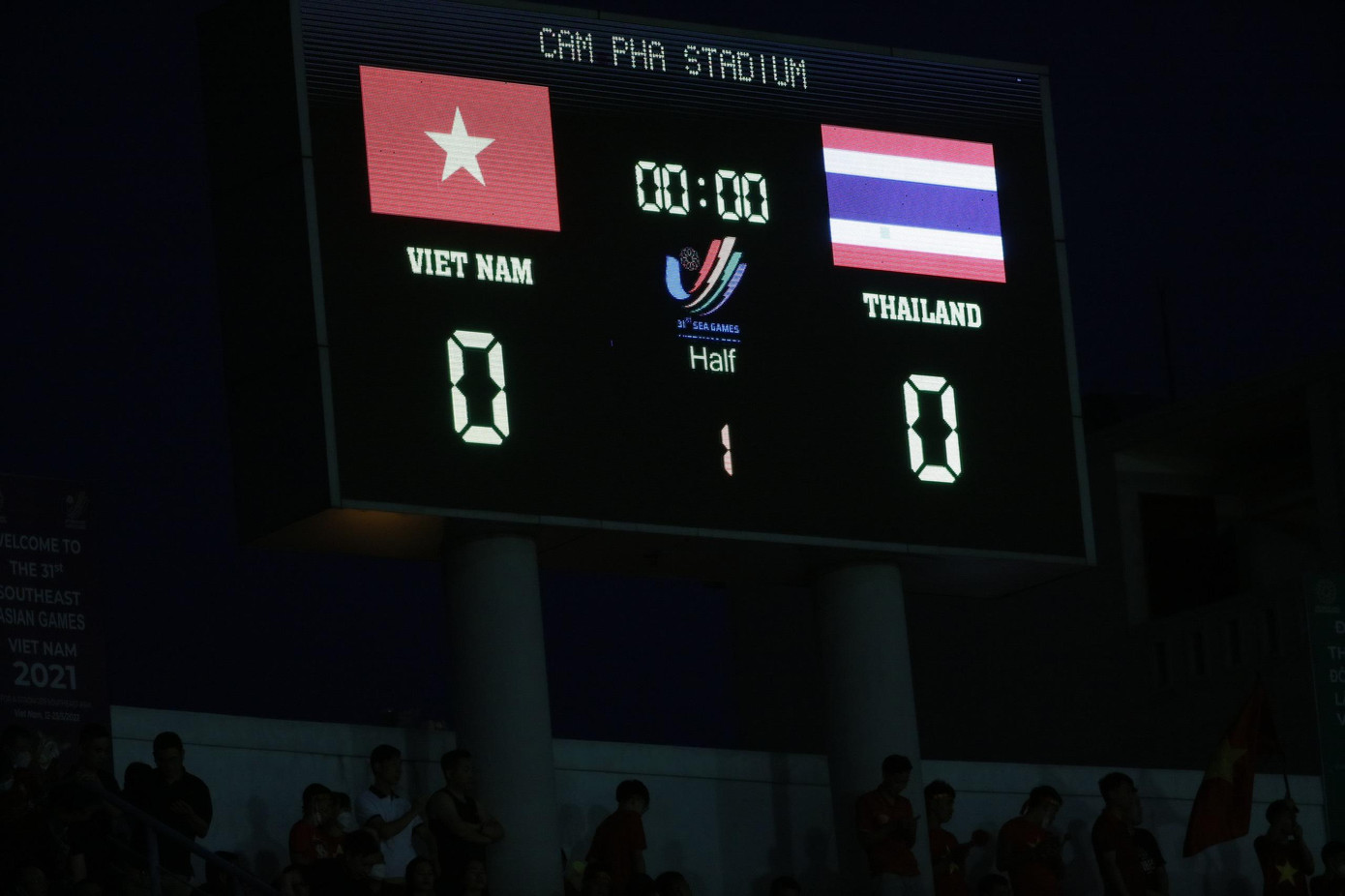 Đánh bại Thái Lan, đội tuyển nữ Việt Nam lần thứ 7 lên ngôi vô địch SEA Games ảnh 15