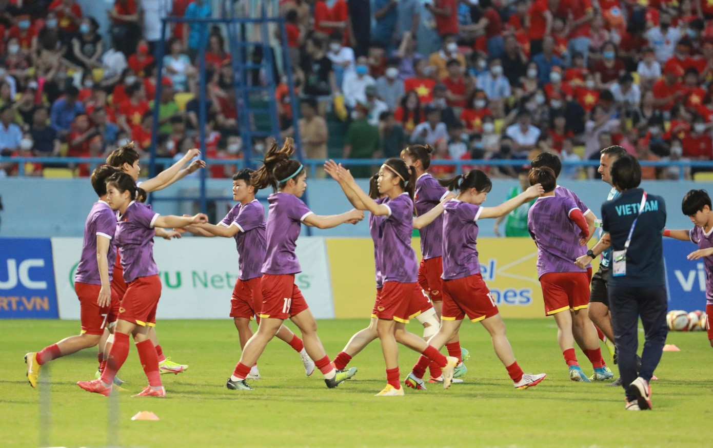 Đánh bại Thái Lan, đội tuyển nữ Việt Nam lần thứ 7 lên ngôi vô địch SEA Games ảnh 4