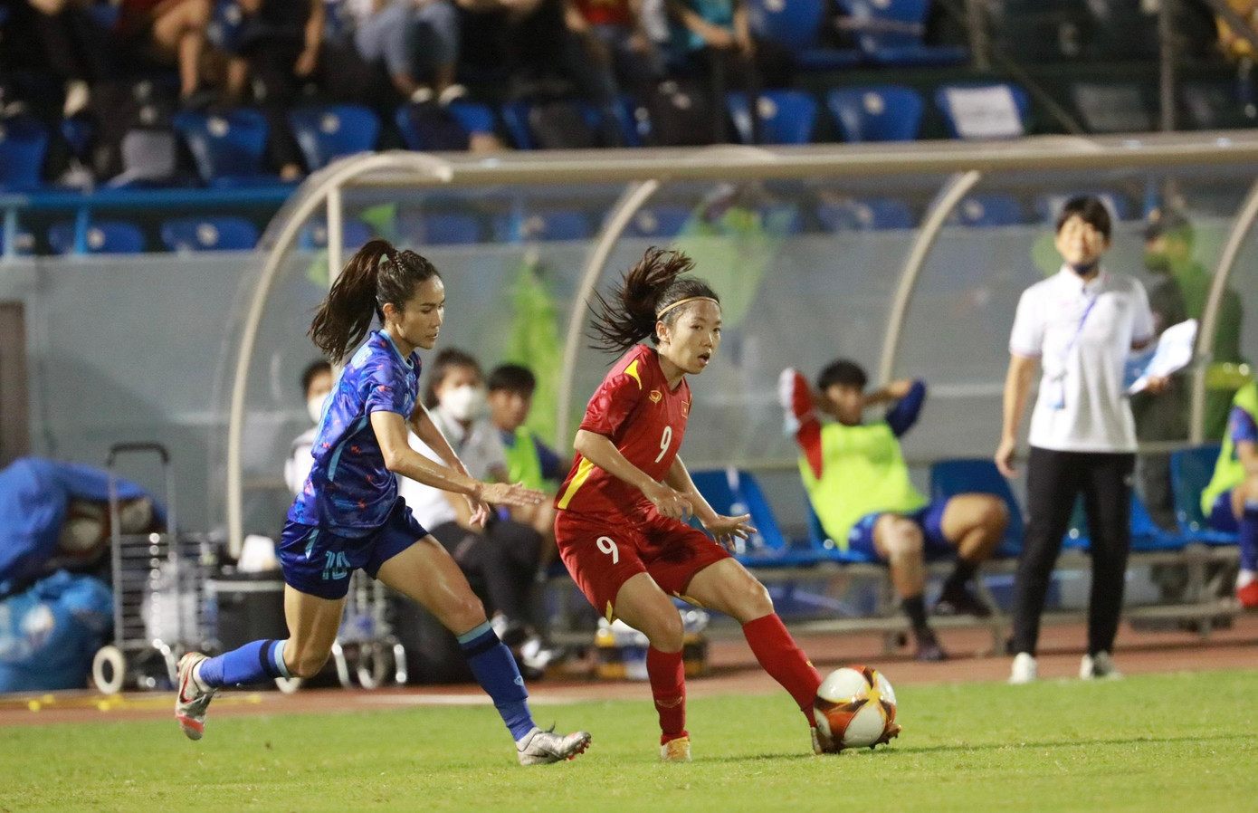 Đánh bại Thái Lan, đội tuyển nữ Việt Nam lần thứ 7 lên ngôi vô địch SEA Games ảnh 26