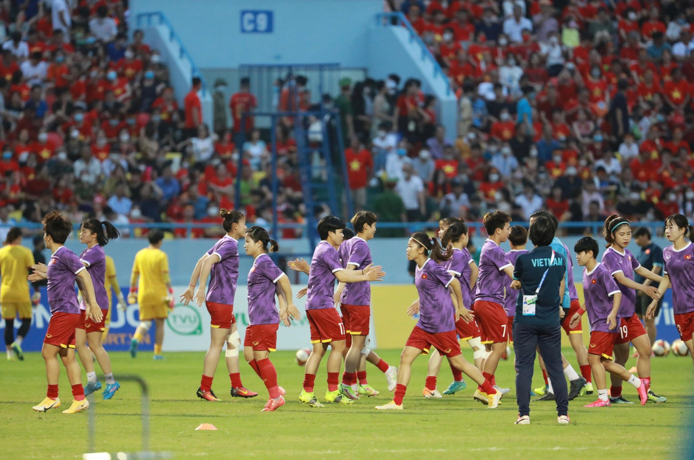 Đánh bại Thái Lan, đội tuyển nữ Việt Nam lần thứ 7 lên ngôi vô địch SEA Games ảnh 5