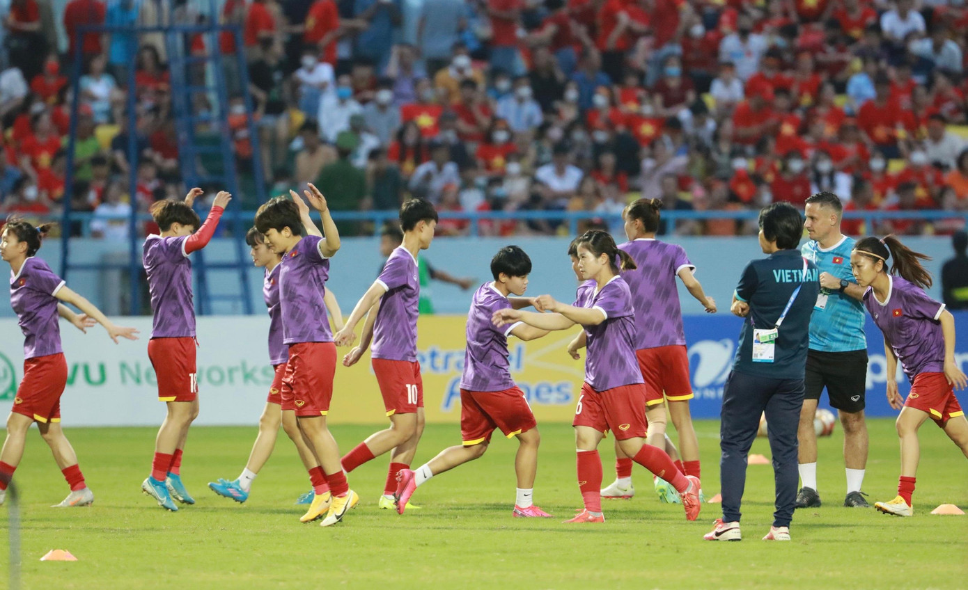 Đánh bại Thái Lan, đội tuyển nữ Việt Nam lần thứ 7 lên ngôi vô địch SEA Games ảnh 3
