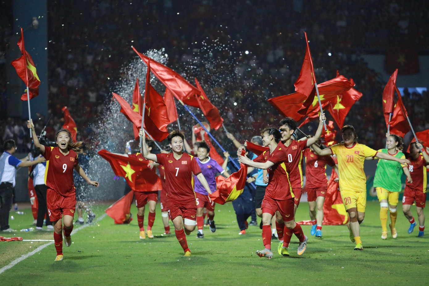 Đánh bại Thái Lan, đội tuyển nữ Việt Nam lần thứ 7 lên ngôi vô địch SEA Games ảnh 51