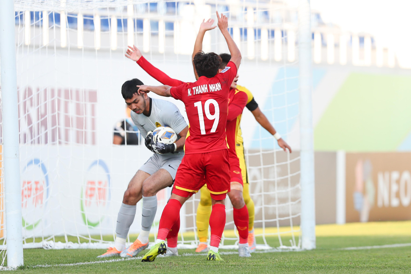 U23 Việt Nam vào tứ kết sau khi hạ Hổ Malaya 2-0 ảnh 18