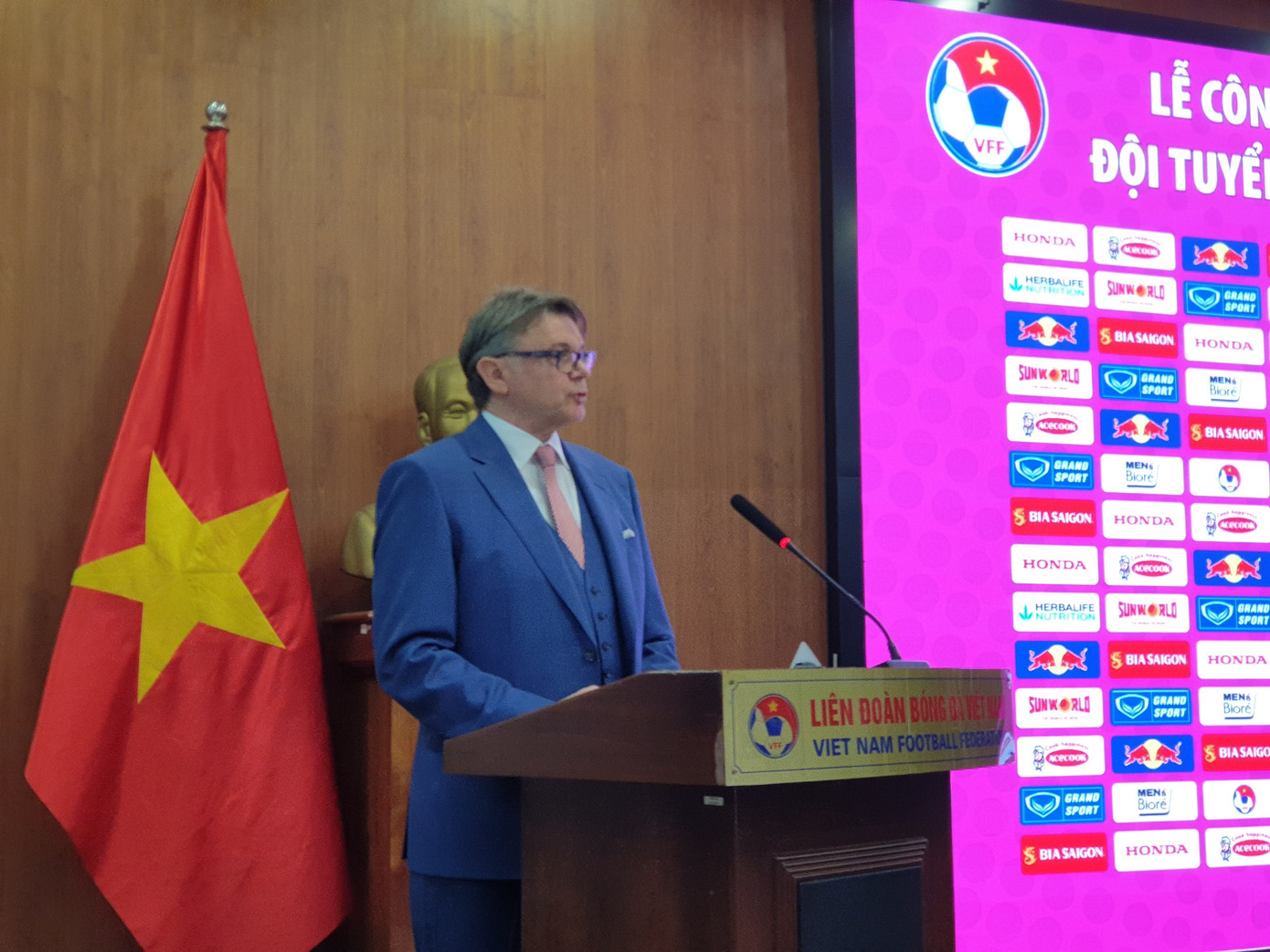 HLV Troussier: Tôi dẫn dắt đội tuyển Việt Nam vì mục tiêu World Cup 2026 ảnh 5