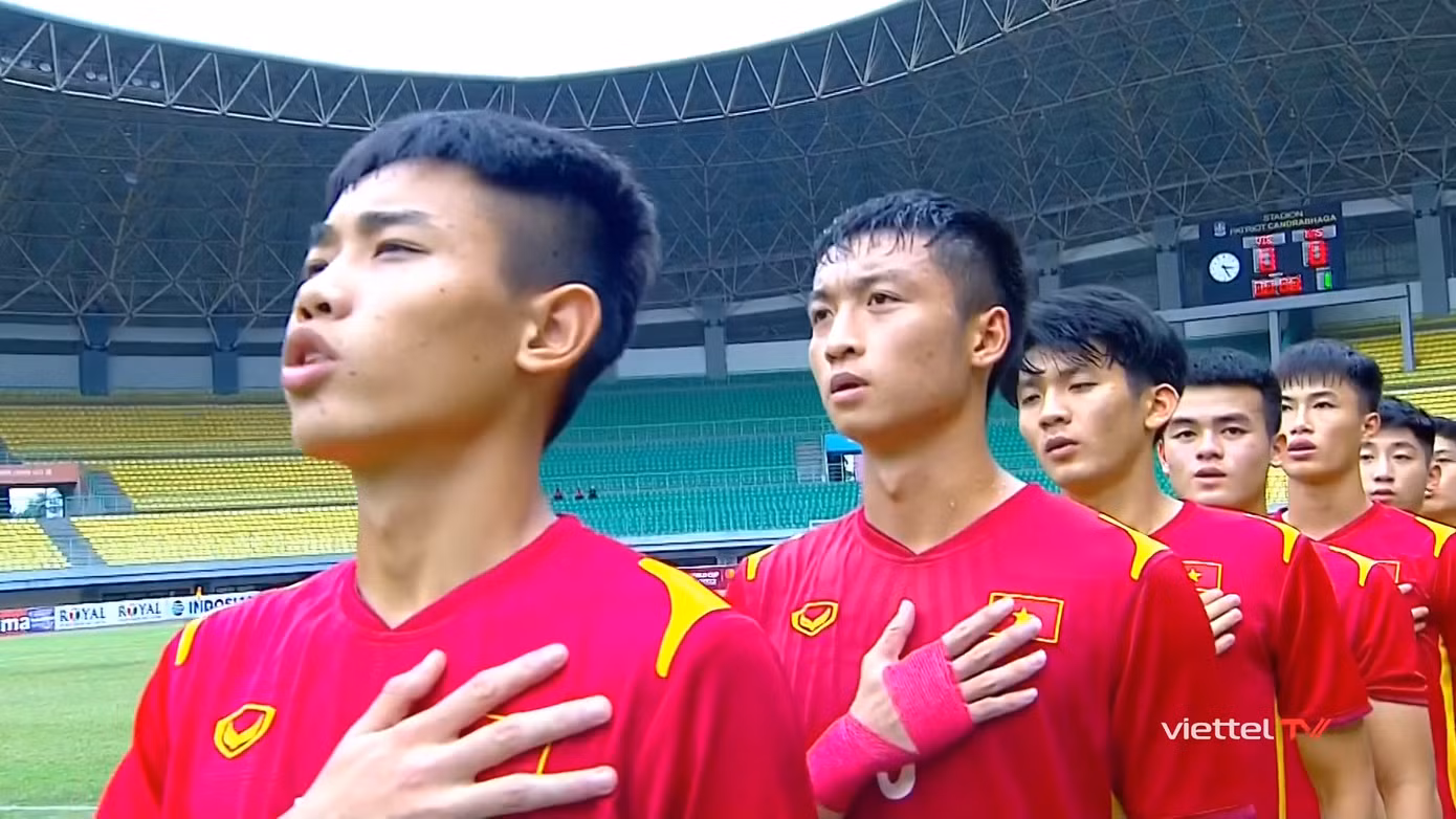 Thua U19 Malaysia 0-3 ở bán kết, U19 Việt Nam hướng đến trận tranh hạng ba ảnh 2 Thua U19 Malaysia 0-3 ở bán kết, U19 Việt Nam hướng đến trận tranh hạng ba ảnh 2