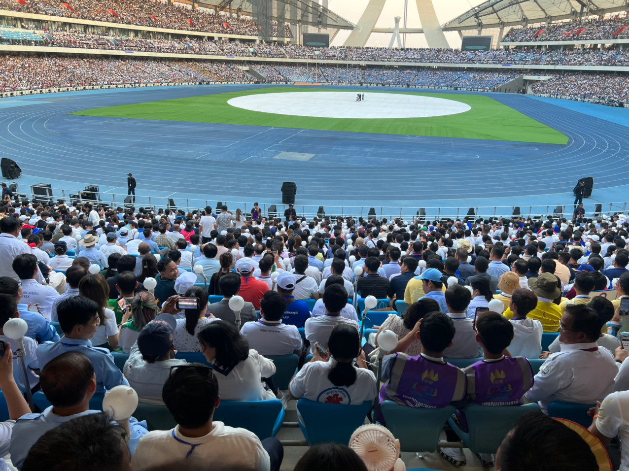 Lễ khai mạc SEA Games 32: Lung linh sắc màu ảnh 23