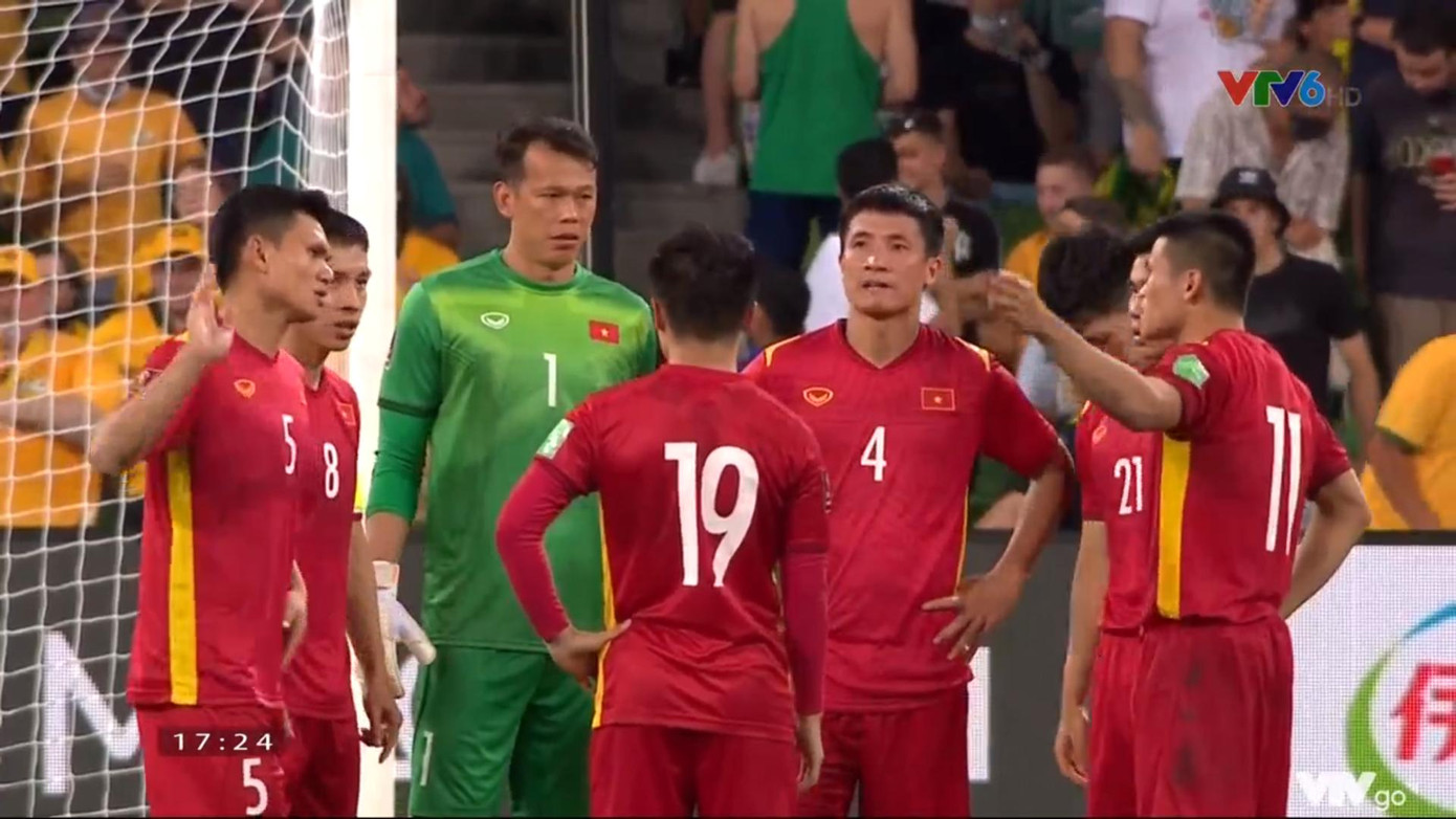 Việt Nam - Australia 0-4: Có những điểm sáng trong lối chơi ảnh 11 Việt Nam - Australia 0-4: Có những điểm sáng trong lối chơi ảnh 11