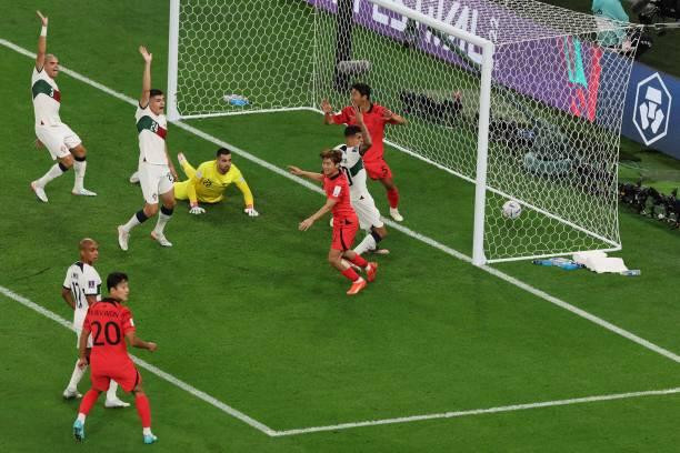 World Cup 2022: Hạ Bồ Đào Nha 2-1, Hàn Quốc tạo địa chấn, tiếp bước Nhật Bản vào vòng 1/8 ảnh 15