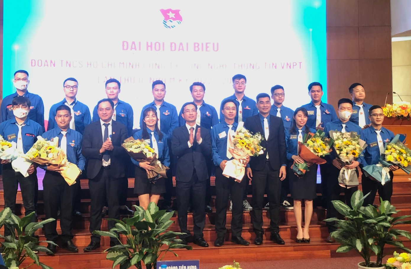 Ban chấp hành Đoàn VNPT – IT nhiệm kỳ 2022 - 2027 ra mắt đại hội Ban chấp hành Đoàn VNPT – IT nhiệm kỳ 2022 - 2027 ra mắt đại hội