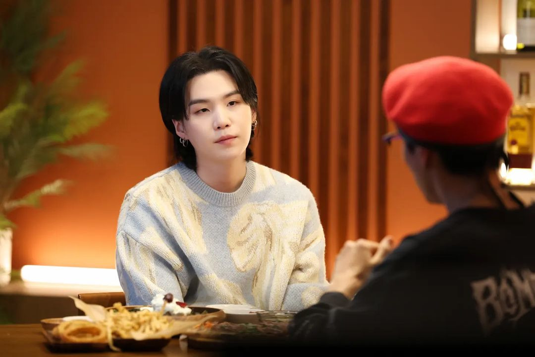 Đại sứ toàn cầu của Valentino thử sức trong vai trò mới với show Suchwita. Đại sứ toàn cầu của Valentino thử sức trong vai trò mới với show Suchwita.