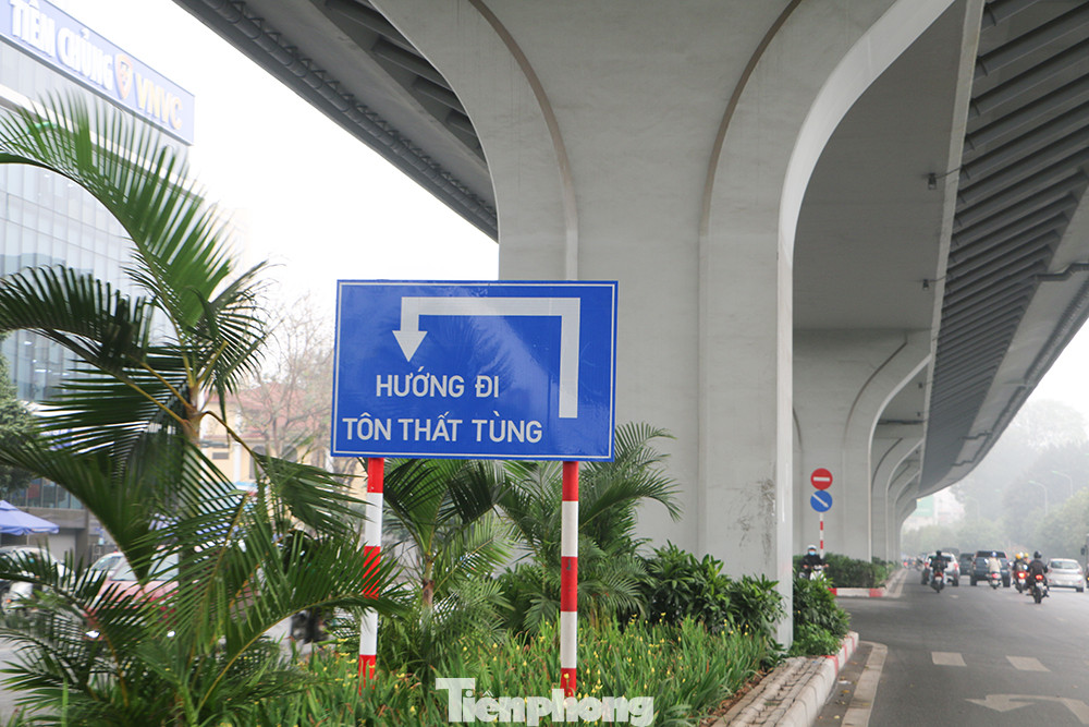 Vắng bóng phương tiện quay đầu.