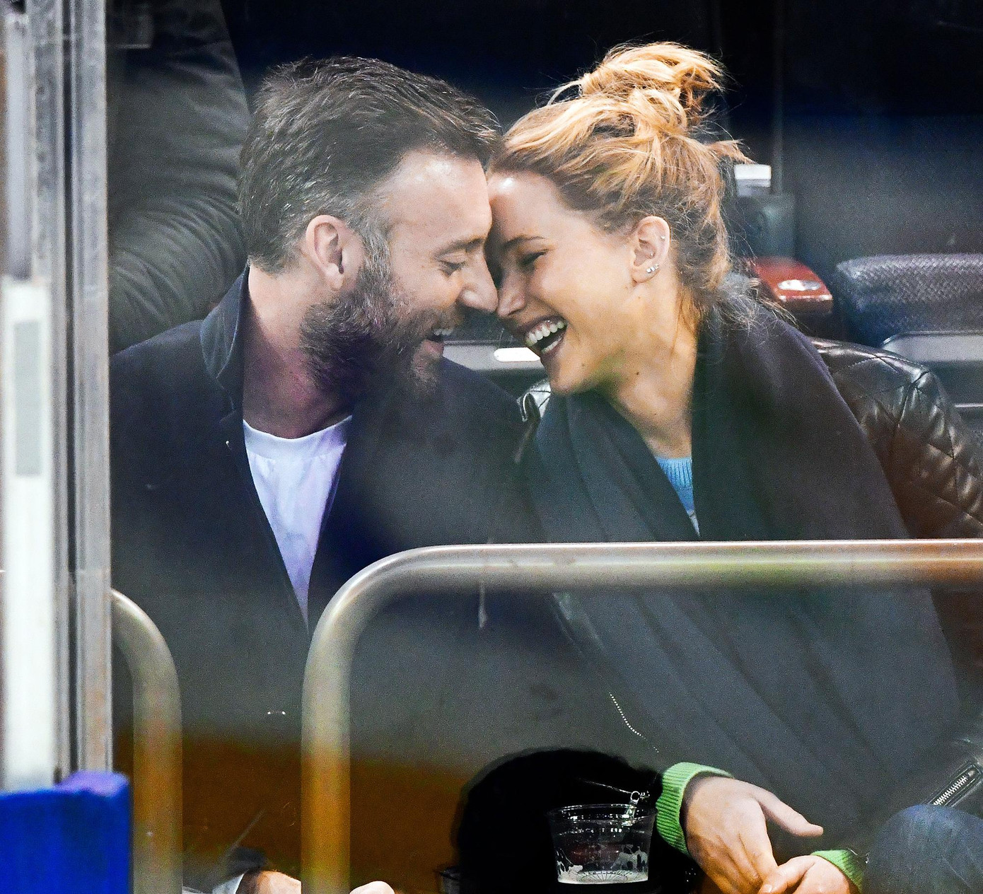 Jennifer Lawrence và chồng- Cooke Maroney Jennifer Lawrence và chồng- Cooke Maroney