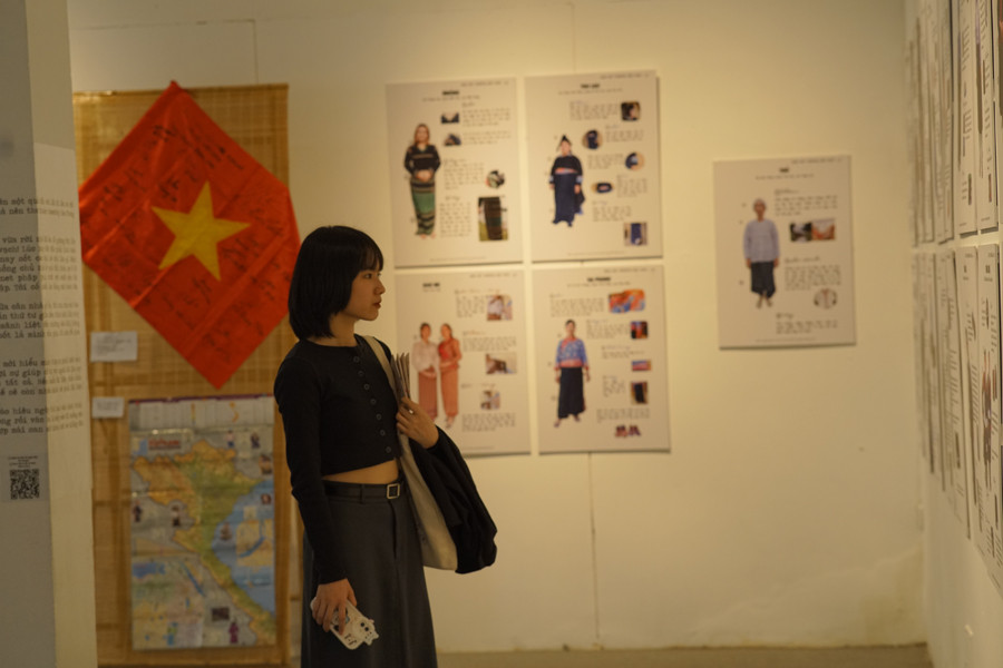 "Vì đam mê tìm hiểu văn hóa người Việt Nam, mình đã đến để trải nghiệm câu chuyện và trải nghiệm mà tác giả kể ở đây", bạn Hương cho biết.