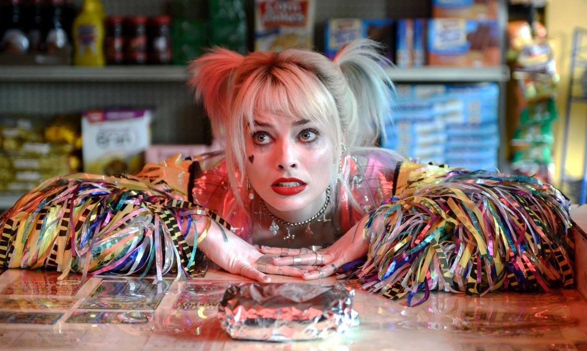 Margot Robbie có lẽ được biết tới nhiều nhất khi thủ vai nữ quái điên loạn Harley Quinn với tạo hình cá tính cùng với nhiều cảnh hành động đã mắt. Do đó, Birds of Prey chắc chắn không thể thiếu trong danh sách này.