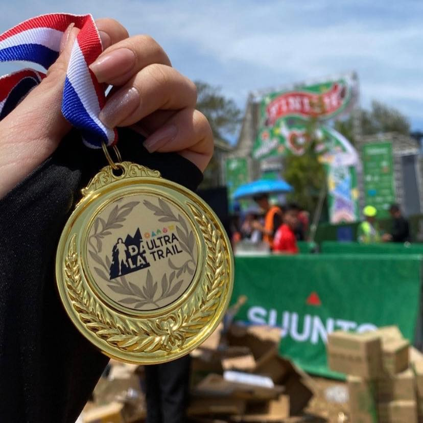 Huy chương tại giải marathon mà Hoàng Hằng đạt được Huy chương tại giải marathon mà Hoàng Hằng đạt được