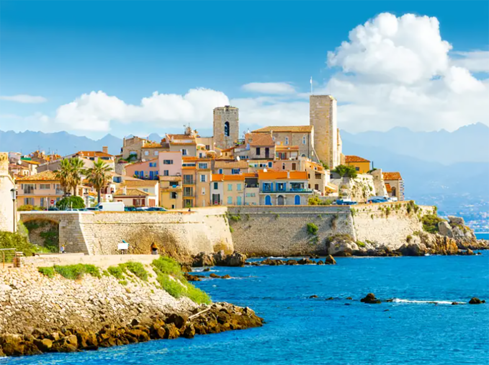 Antibes (Pháp). Ảnh: Aleh Varanishcha/Getty Antibes (Pháp). Ảnh: Aleh Varanishcha/Getty