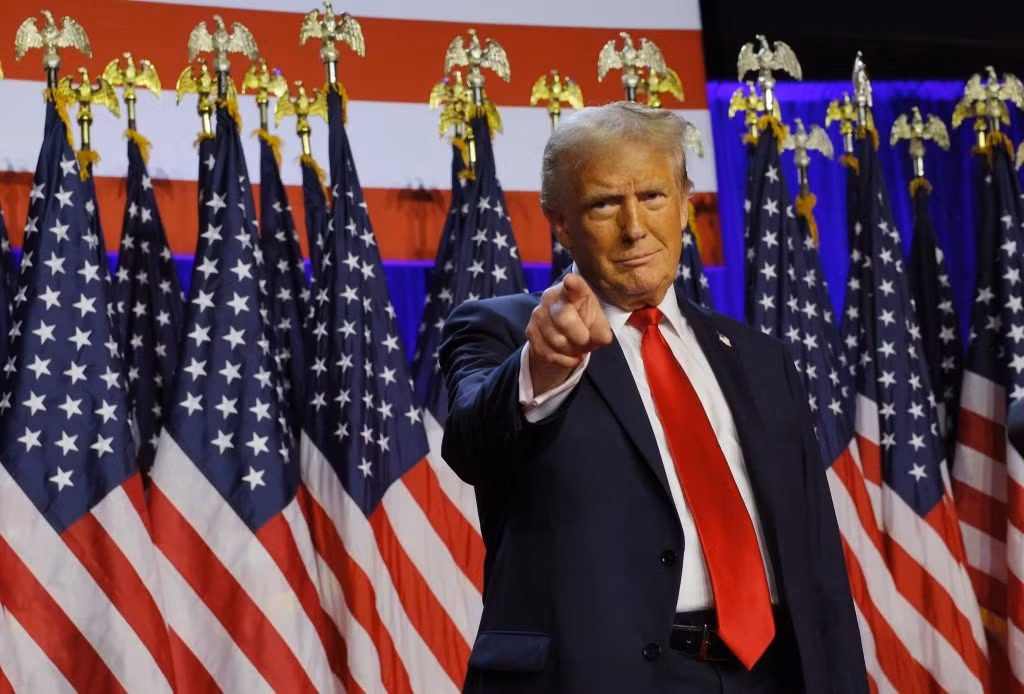 Ông Trump tràn đầy tự tin sau chiến thắng lịch sử. Ảnh: Reuters.