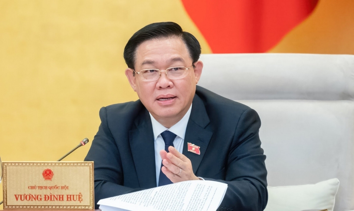 Chủ tịch Quốc hội Vương Đình Huệ vừa ký ban hành Nghị quyết hướng dẫn việc tổ chức hoạt động giải trình.