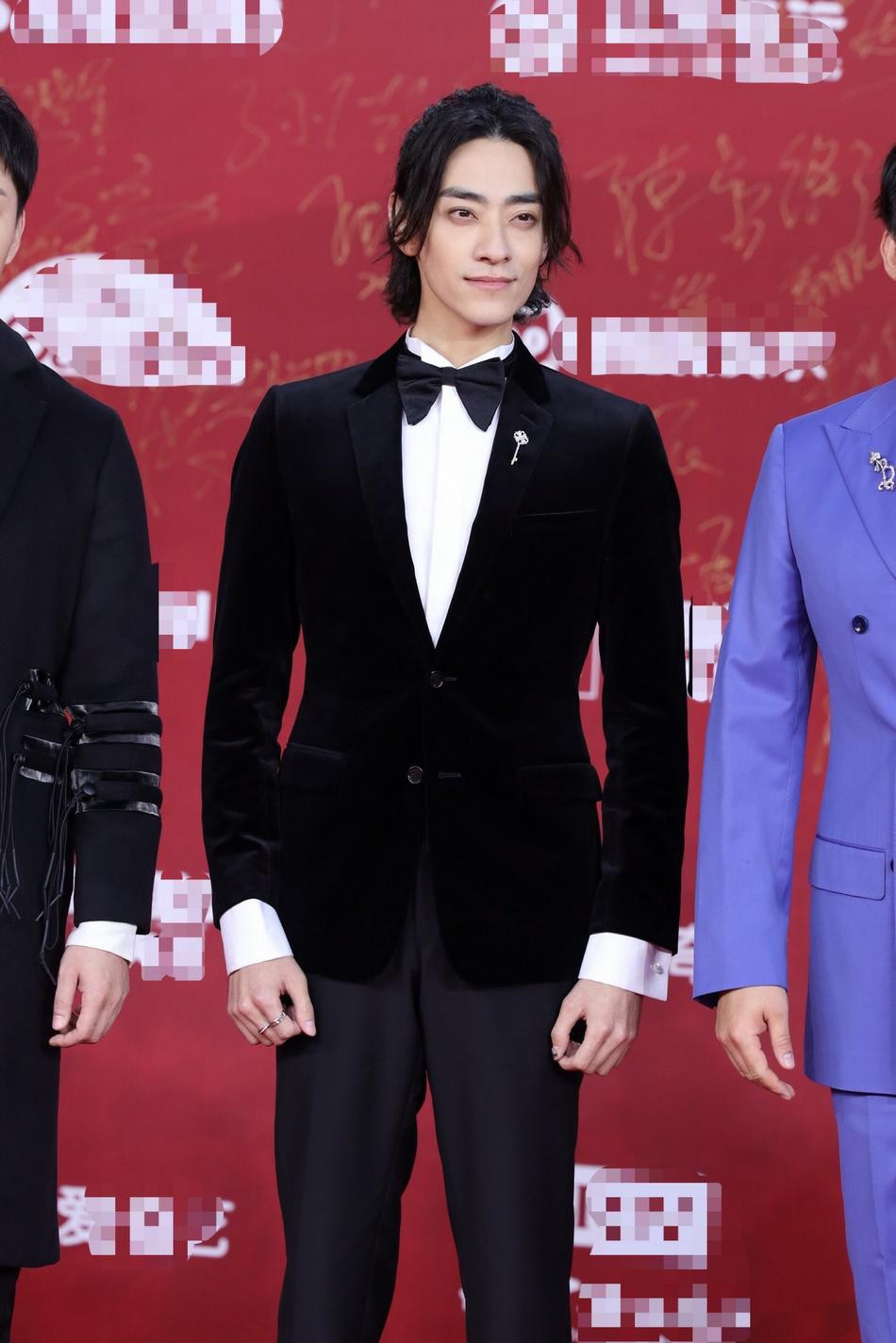 Nam diễn viên nhạc kịch Trịnh Vân Long.