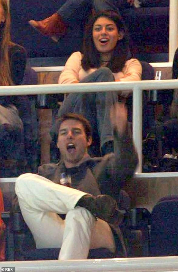 Yolanda Pecoraro/Cynthia Jorge (2012): Tom từng qua lại trong thời gian ngắn với nữ diễn viên kém nổi Yolanda Pecoraro. Cô cũng là một thành viên giáo phái Scientology. Ngay sau đó, anh cũng tìm hiểu nữ quản lý nhà hàng Cynthia nhưng không đi đến đâu.