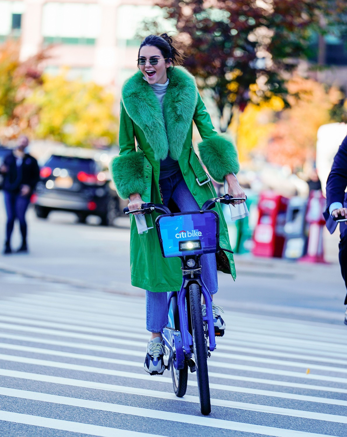 Năng lượng và gu thời trang của Kendall thật khó lẫn lộn! Năng lượng và gu thời trang của Kendall thật khó lẫn lộn!