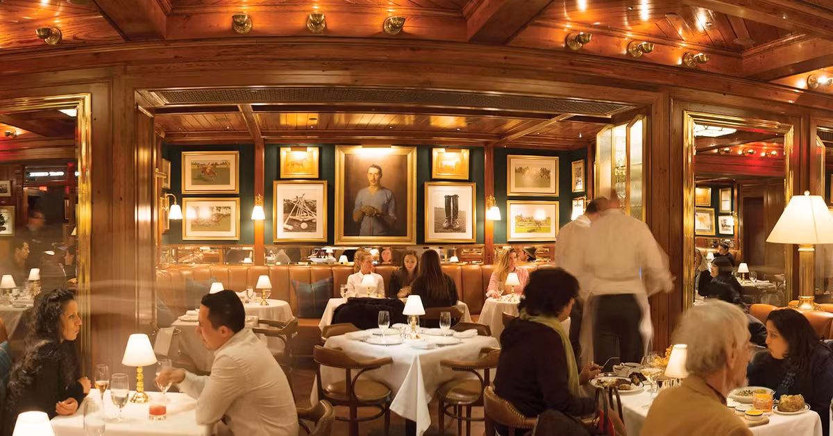 Polo Bar tại New York.