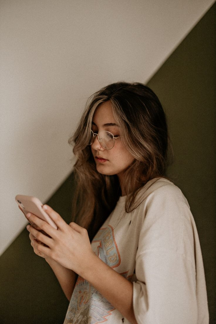 Học cách tận hưởng những khoảnh khắc hiện tại và trân trọng những giá trị cuộc sống. Học cách tận hưởng những khoảnh khắc hiện tại và trân trọng những giá trị cuộc sống.