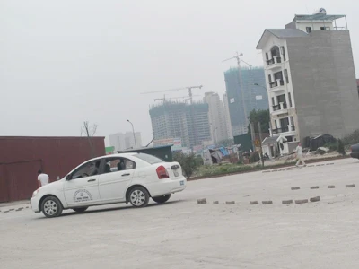 Sân tập Nam Trung Yên. Anh: T.Vinh