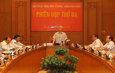 Tổng Bí thư Nguyễn Phú Trọng phát biểu tại phiên họp. Anh: Trí dũng